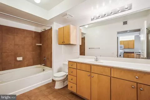 631 D St NW #931, Washington, DC 20004 photo 18