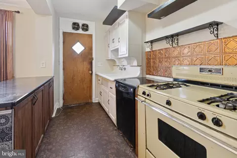 437 19th St NE, Washington, DC 20002 photo 6