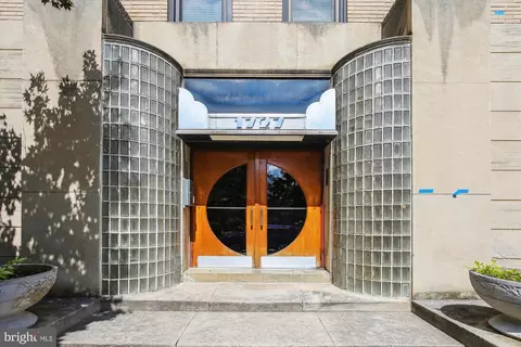 1727 R St NW #303, Washington, DC 20009