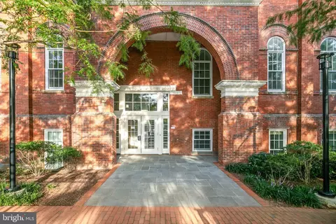 1324 E Street SE #108, Washington, DC 20003