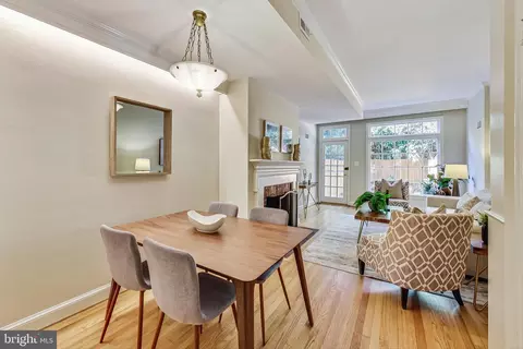 640 E Street SE, Washington, DC 20003 photo 4