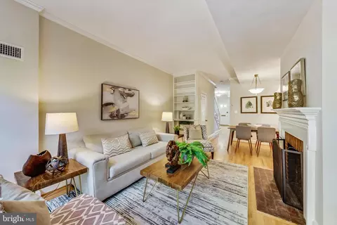 640 E Street SE, Washington, DC 20003 photo 3