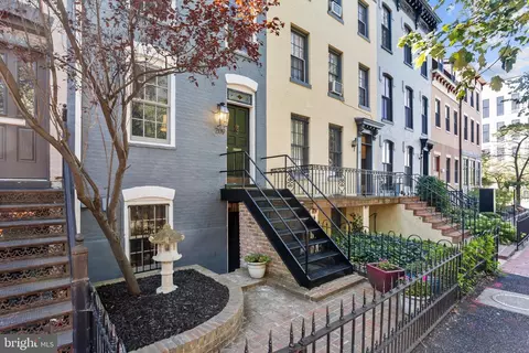 209 C St NE, Washington, DC 20002 photo 35