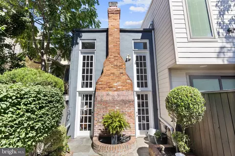 209 C St NE, Washington, DC 20002 photo 34
