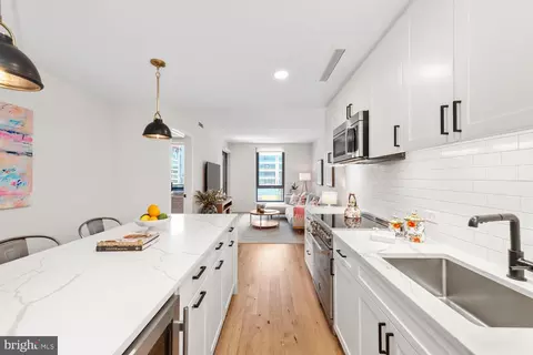 1211 Van St SE #408, Washington, DC 20003