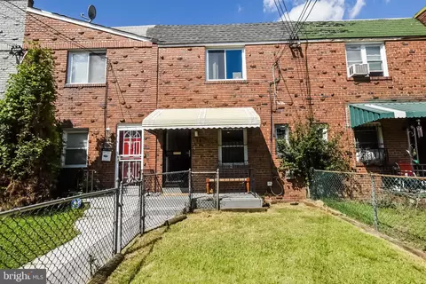 140 35th St NE, Washington, DC 20019