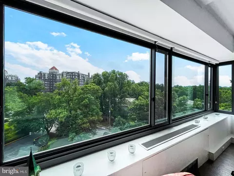 4101 Cathedral Ave NW #1201, Washington, DC 20016