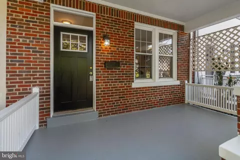 1920 38th St NW, Washington, DC 20007 photo 2