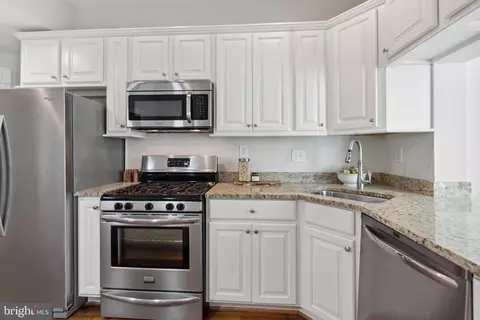 1920 38th St NW, Washington, DC 20007 photo 9