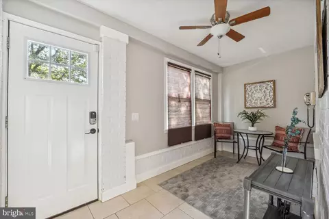 329 35th St NE, Washington, DC 20019 photo 2