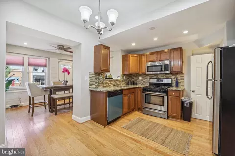 329 35th St NE, Washington, DC 20019 photo 5