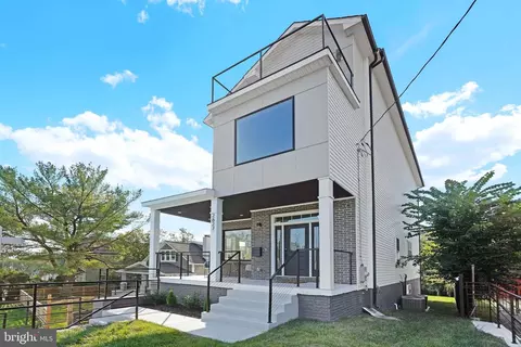 2827 Brentwood Rd NE, Washington, DC 20018