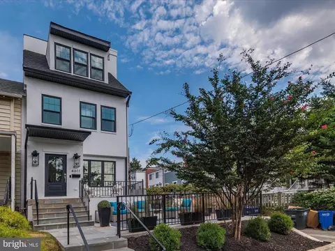 4611 43rd St NW, Washington, DC 20016