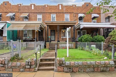4516 5th St NW, Washington, DC 20011