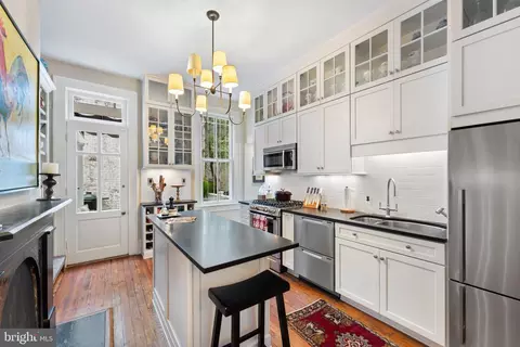 335 6th St SE, Washington, DC 20003 photo 22
