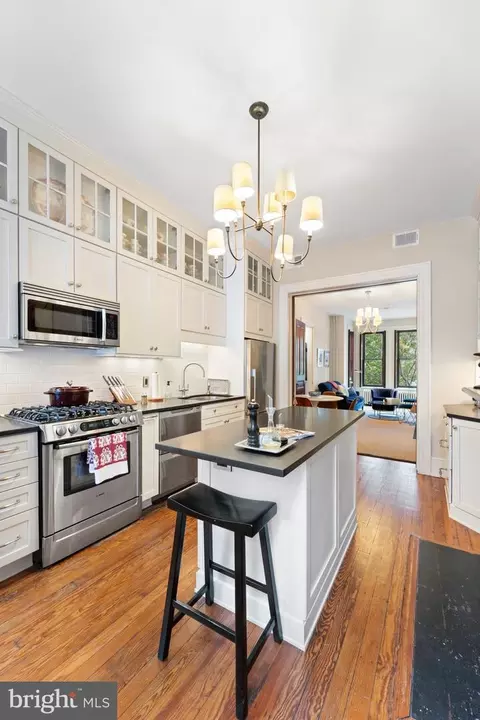 335 6th St SE, Washington, DC 20003 photo 21