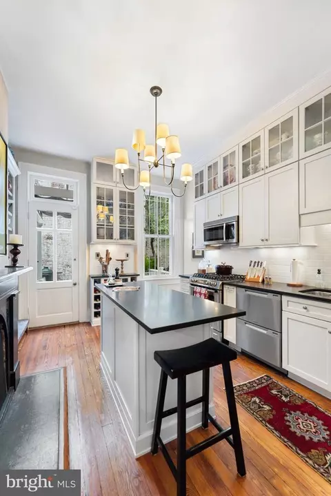 335 6th St SE, Washington, DC 20003 photo 23