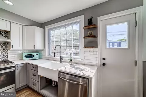 1737 Lang Pl NE, Washington, DC 20002 photo 13