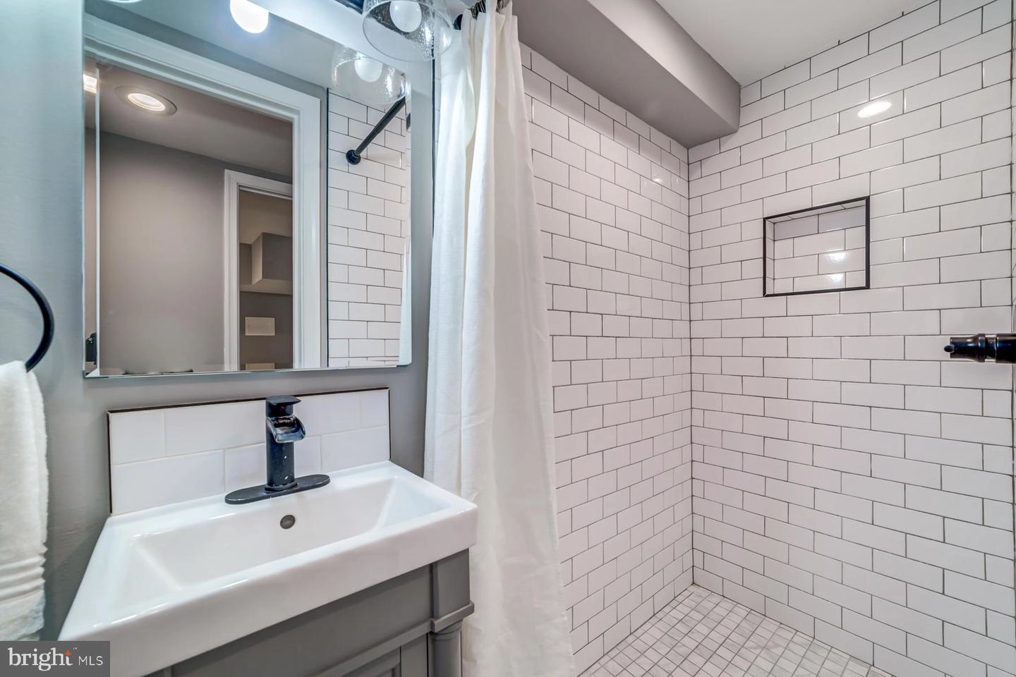 1737 Lang Pl NE, Washington, DC 20002 photo 53