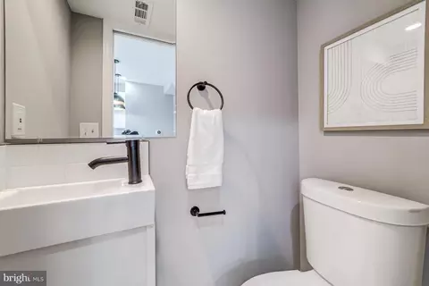 1737 Lang Pl NE, Washington, DC 20002 photo 23