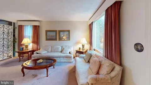 4032 Ely Pl SE, Washington, DC 20019 photo 2