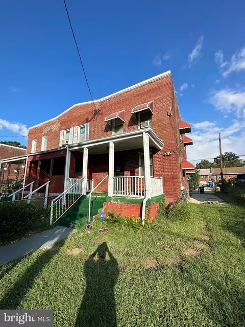 1525 Fort Davis St SE, Washington, DC 20020