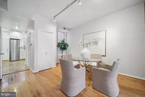 1327 Emerald St NE, Washington, DC 20002 photo 4