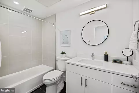 2310 4th St NE #27, Washington, DC 20002 photo 18