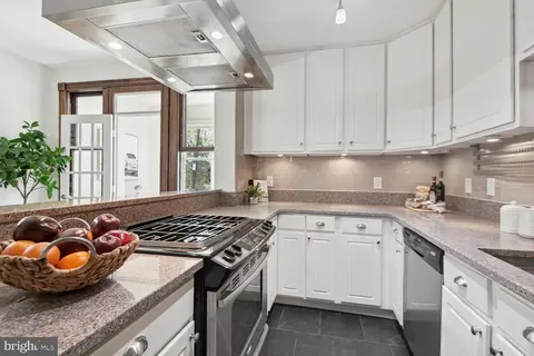 129 U St NE, Washington, DC 20002 photo 9