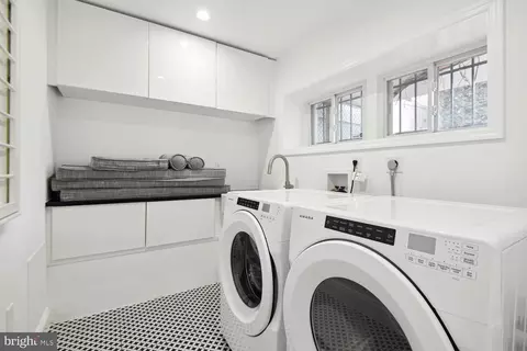 129 U St NE, Washington, DC 20002 photo 28