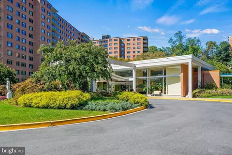 4201 Cathedral Ave NW #1222E, Washington, DC 20016