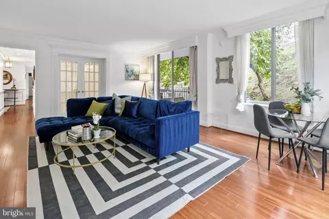4100 Cathedral Ave NW #716, Washington, DC 20016