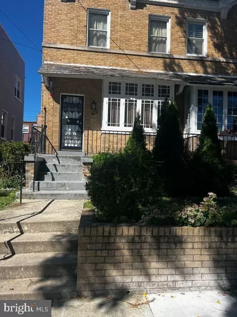 809 Tewkesbury Pl NW, Washington, DC 20012