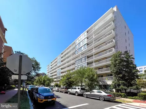 730 24th St NW #518, Washington, DC 20037