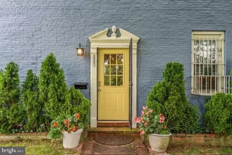 929 Potomac Ave SE, Washington, DC 20003 photo 4