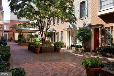 1684 Euclid St NW #A, Washington, DC 20009