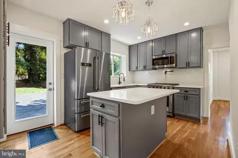 4236 S Dakota Ave NE, Washington, DC 20017