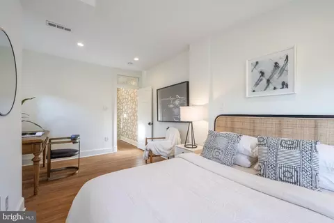 1121 C St NE, Washington, DC 20002 photo 34