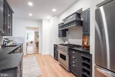 1121 C St NE, Washington, DC 20002 photo 12