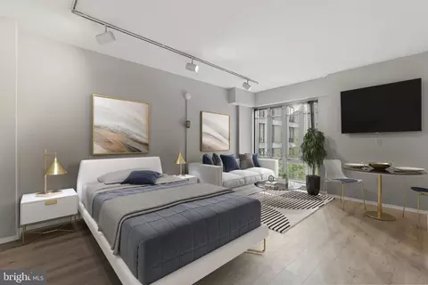 1711 Massachusetts Ave NW #409, Washington, DC 20036