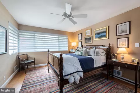 1611 45th St NW, Washington, DC 20007 photo 12