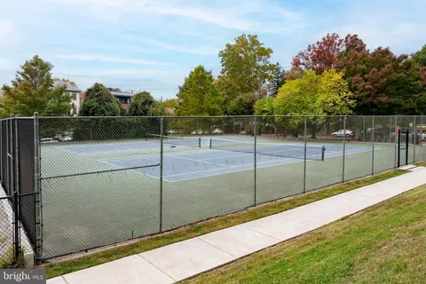 1611 45th St NW, Washington, DC 20007 photo 44