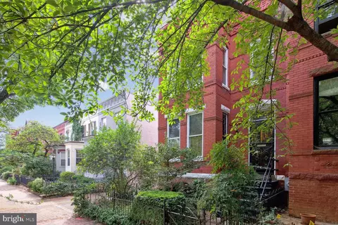 319 9th St SE, Washington, DC 20003 photo 35