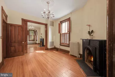319 9th St SE, Washington, DC 20003 photo 11