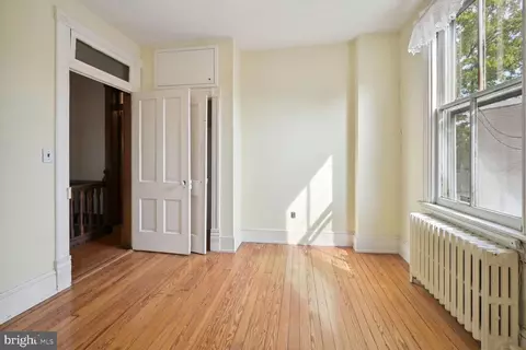 319 9th St SE, Washington, DC 20003 photo 27