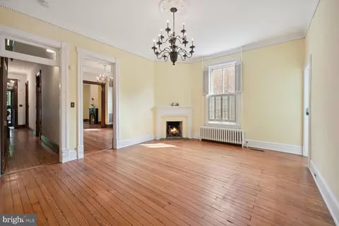 319 9th St SE, Washington, DC 20003 photo 12