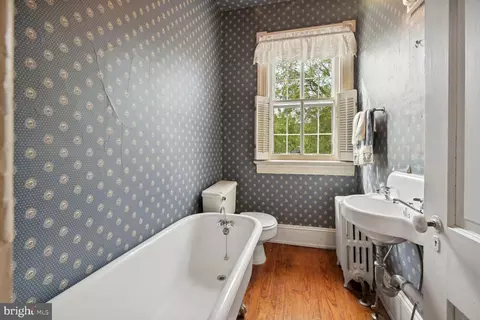 319 9th St SE, Washington, DC 20003 photo 29