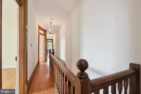 319 9th St SE, Washington, DC 20003 photo 24