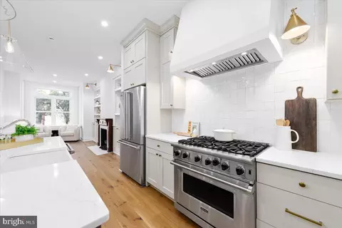 952 Westminster St NW, Washington, DC 20001