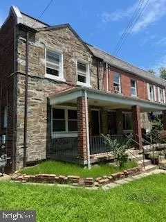 928 Perry Pl NE, Washington, DC 20017